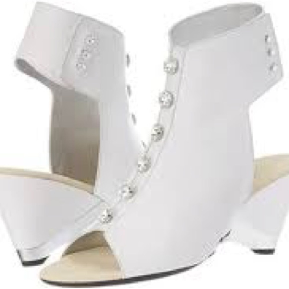 Onex Rock On 3 White Leather Jeweled Peep Toe Wedge Booties
